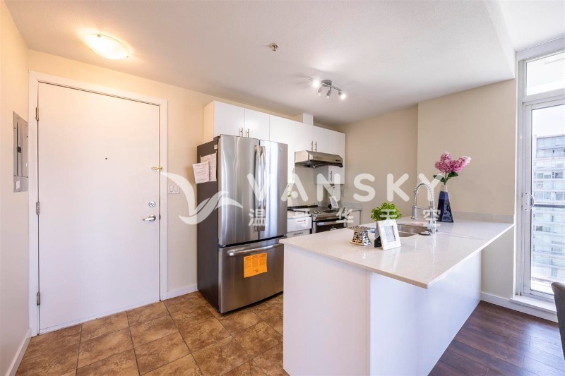 250615192523_Kitchen 3.jpg